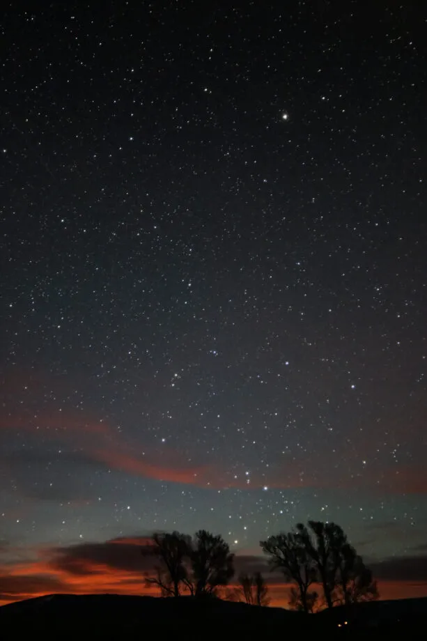 night sk with stars after sunset