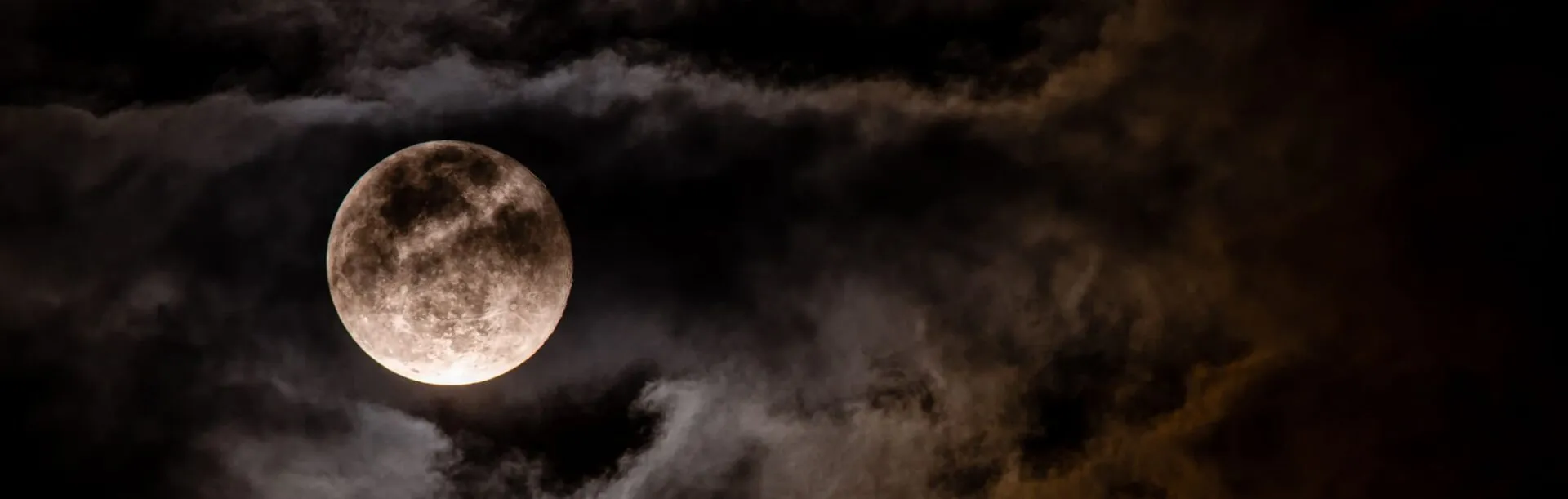 Where to See the Beaver Supermoon in Wyoming